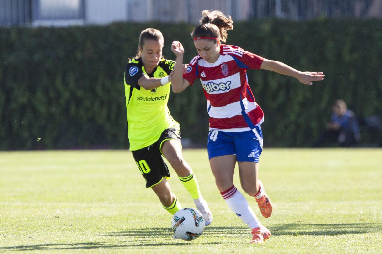 Las mejores imágenes del derbi Granada CF Femenino-Real Betis