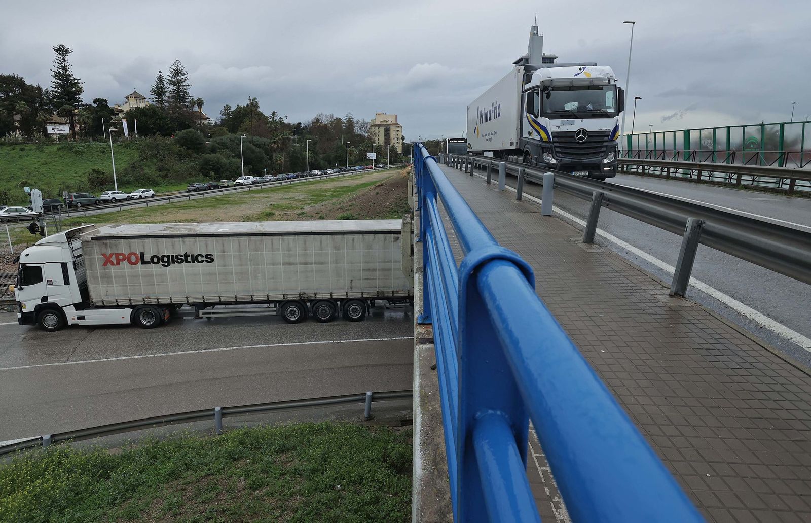 Fotos de los camiones retenidos en Algeciras