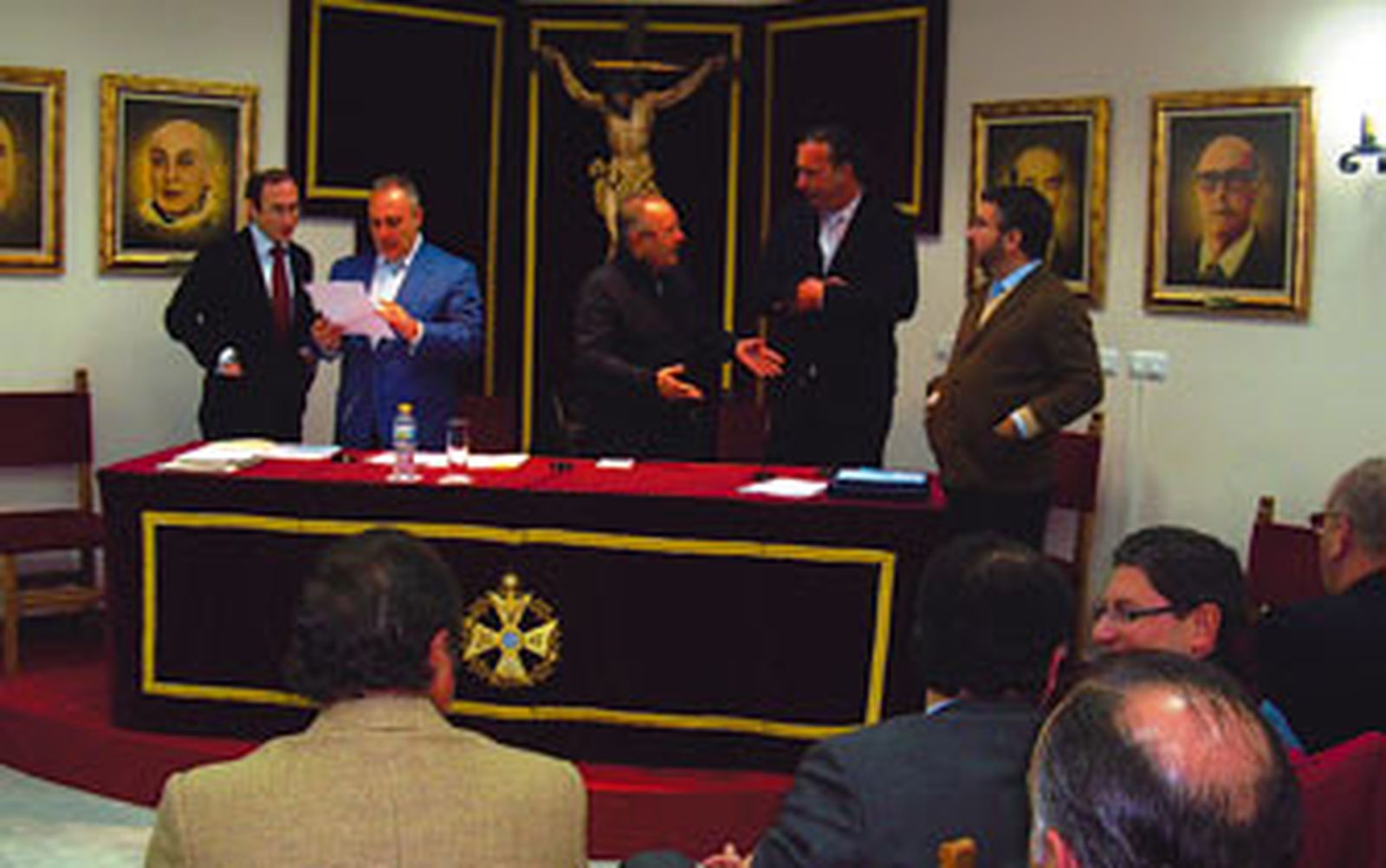 Las cofradías empiezan a estudiar cuál será la Carrera Oficial