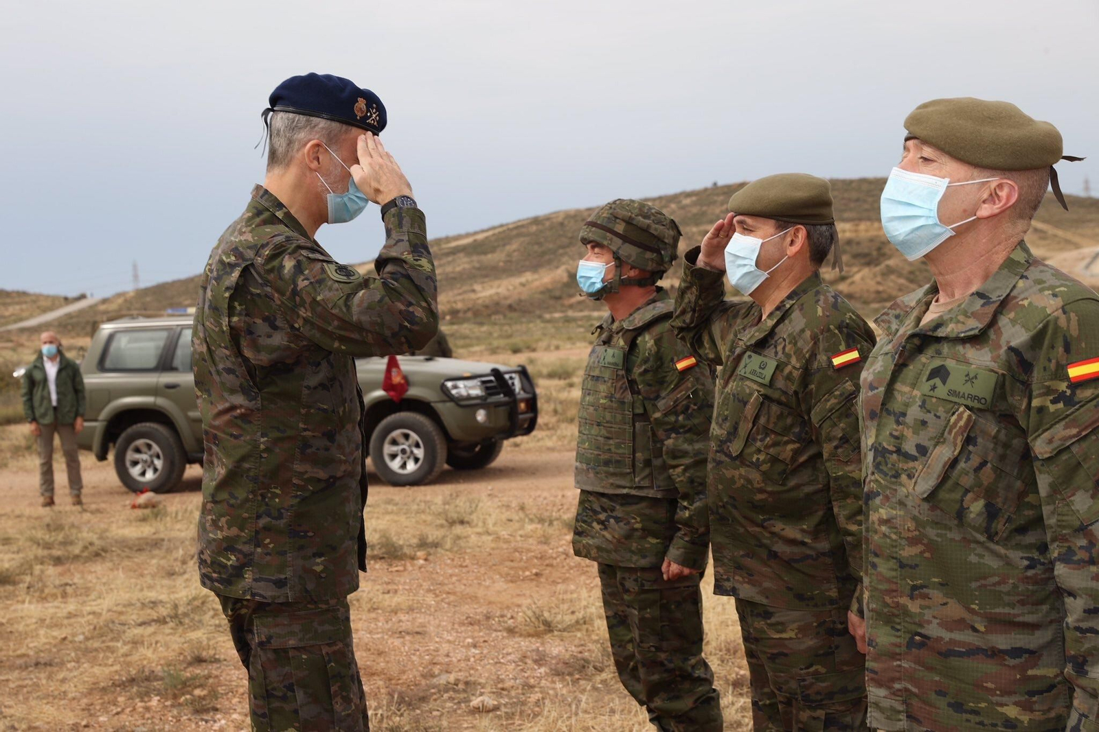 El Rey Felipe VI asiste a un ejercicio militar de la Brigada 2035 en Viator