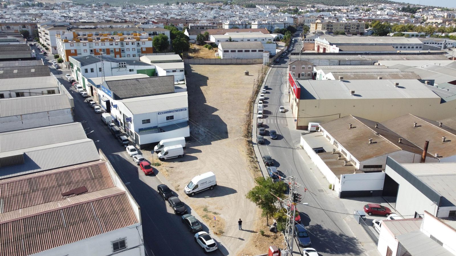 Espacio entre el camino del Galeón y las calles Fundidores y El Yunque.