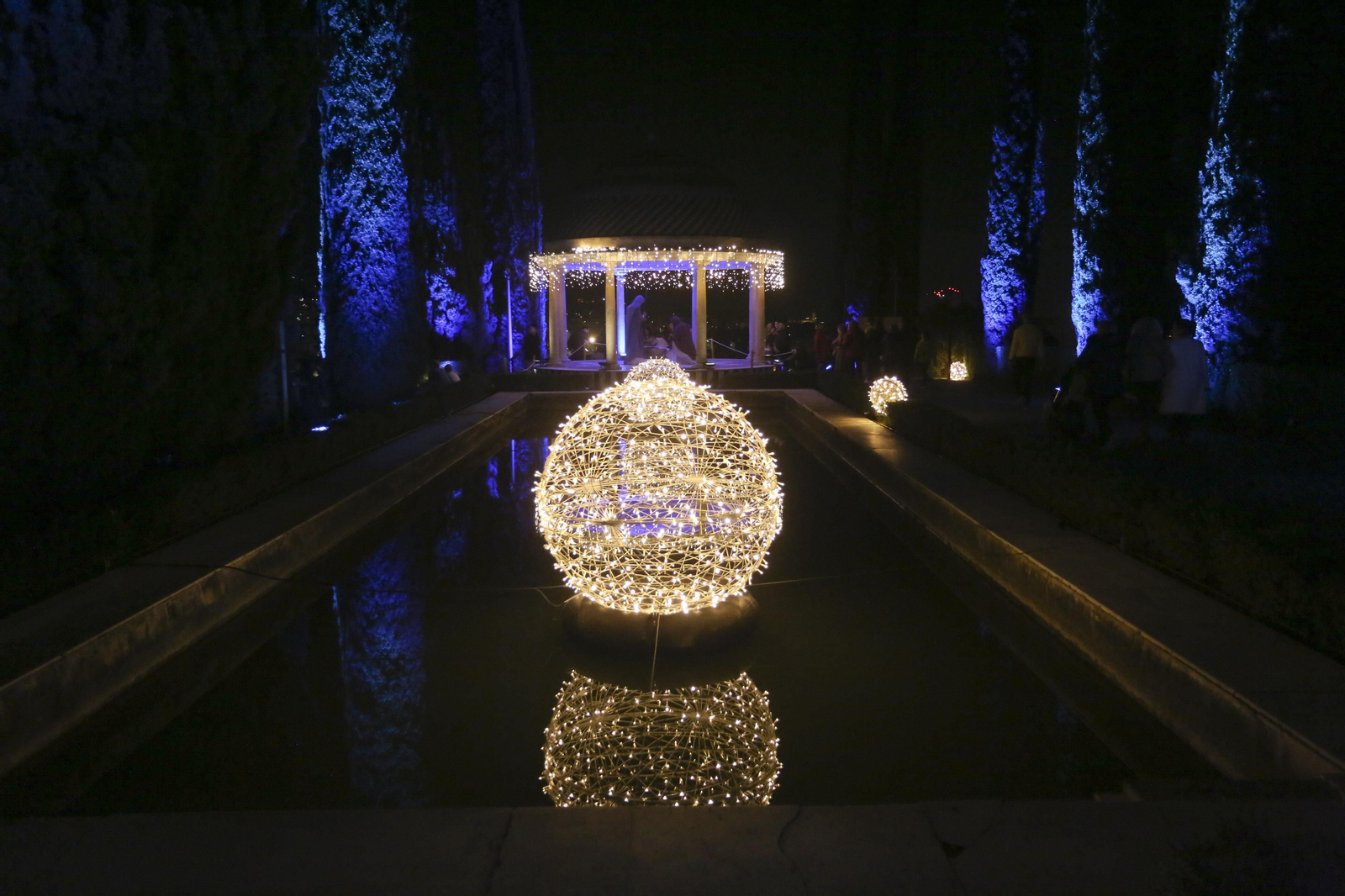 Las luces del Jardín Botánico de Málaga esta Navidad, en fotos