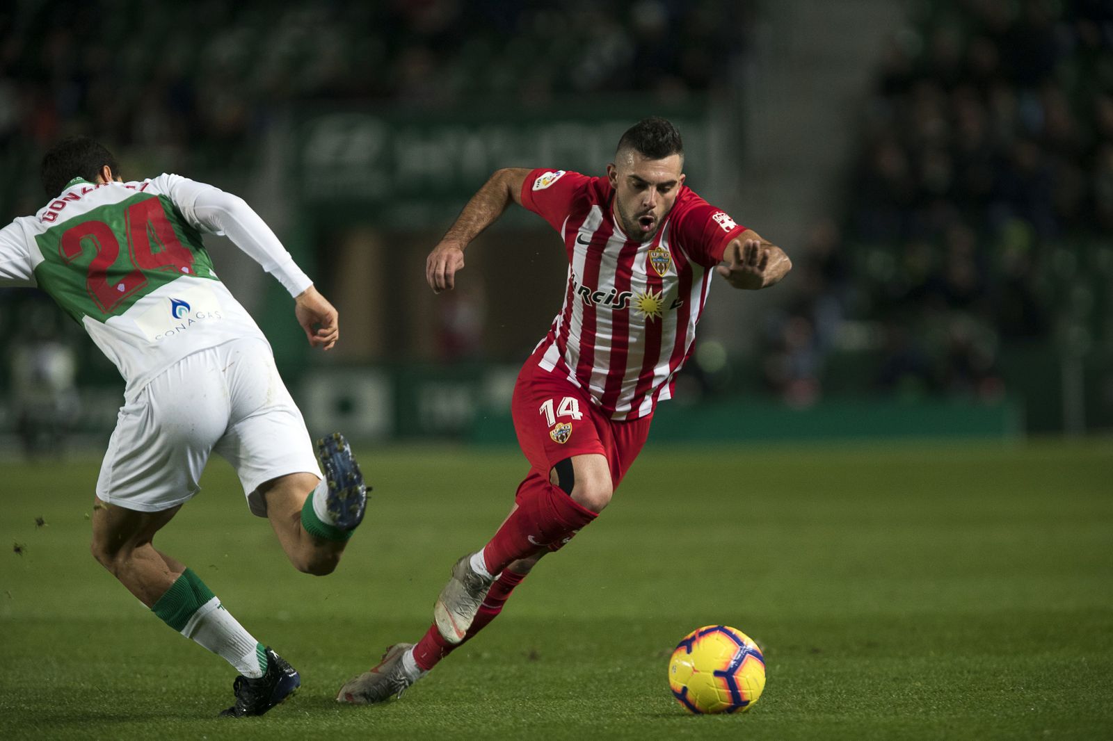 Empate del Almería en Elche (2-2)