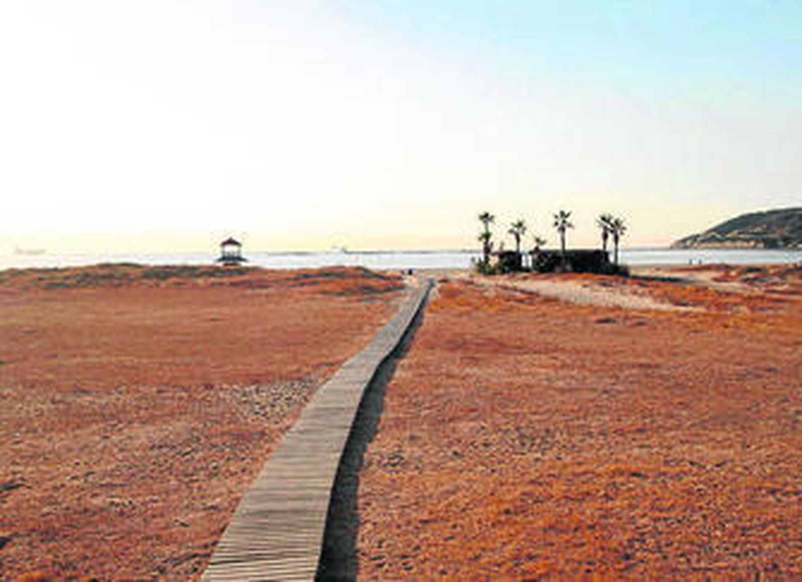 Imagen de archivo de la playa de Getares.