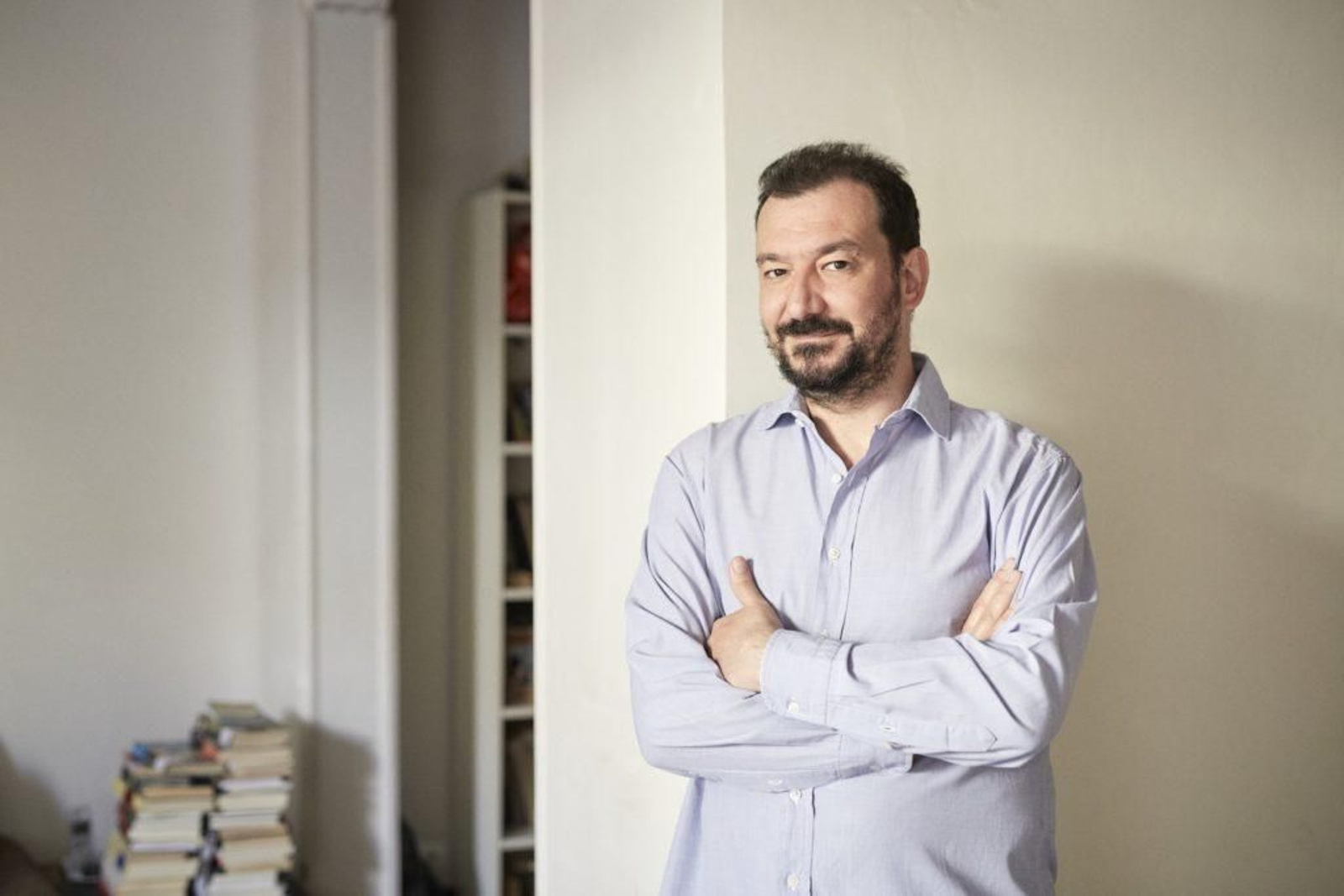 Juan Vilá presenta su nuevo libro, 'Tan difícil como raro', en Granada
