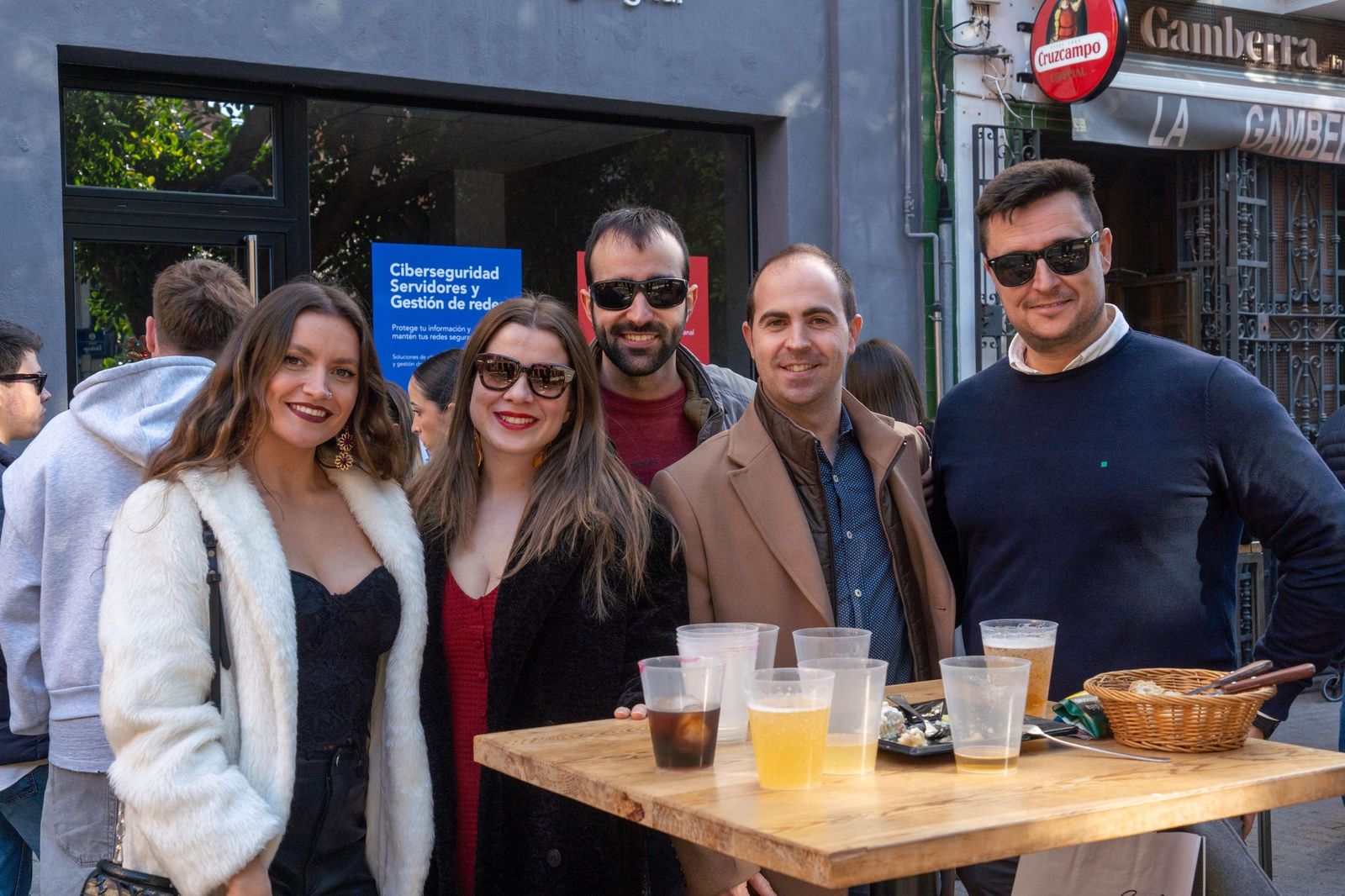 Imágenes de la fiesta del 31 de diciembre en las calles de Huelva