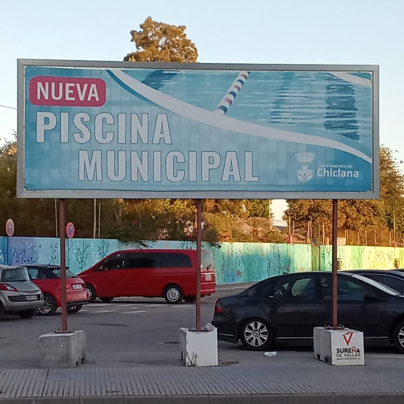 Cartel anunciando este equipamiento.