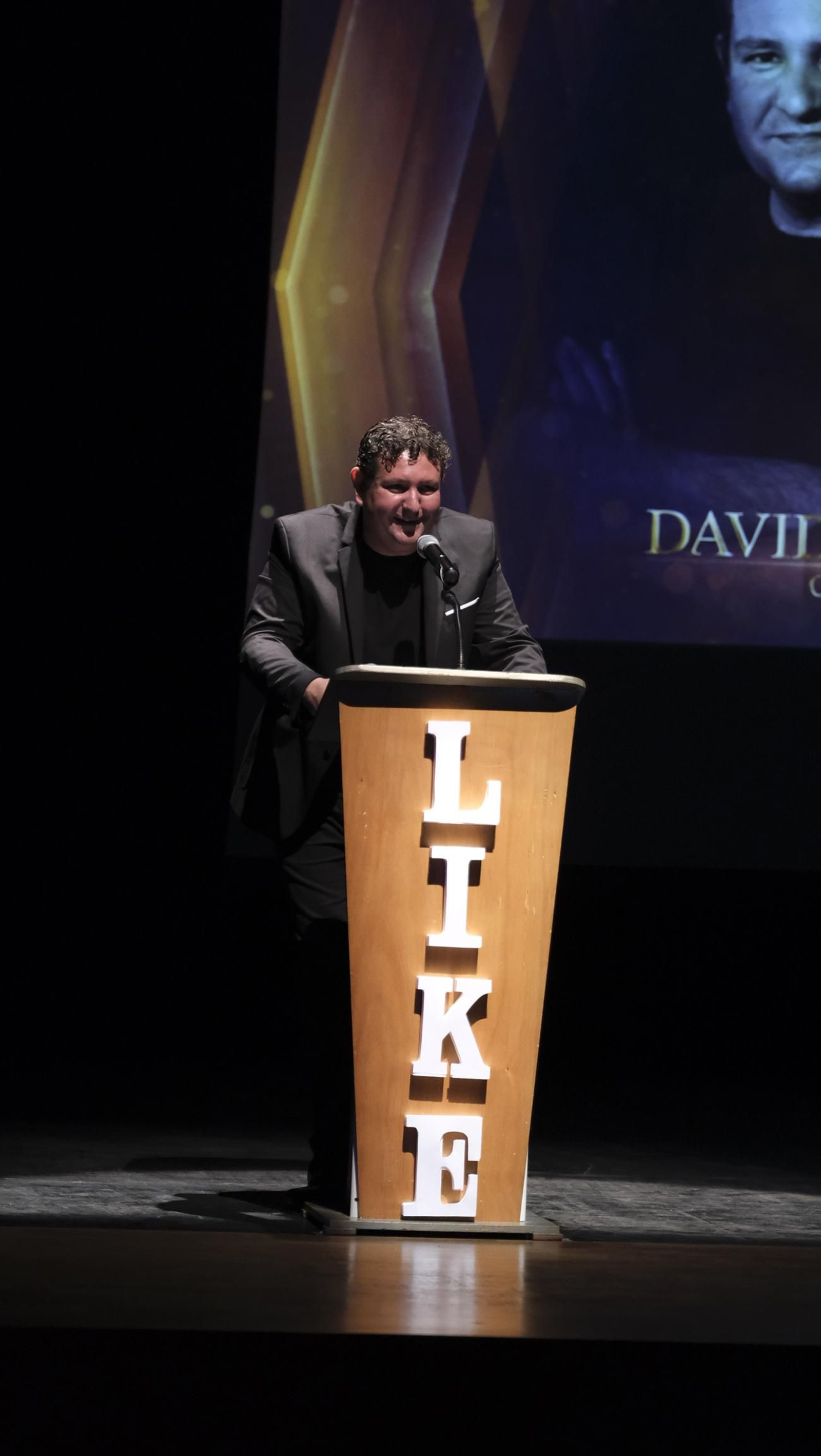 Así fue el estreno del corto 'Like'