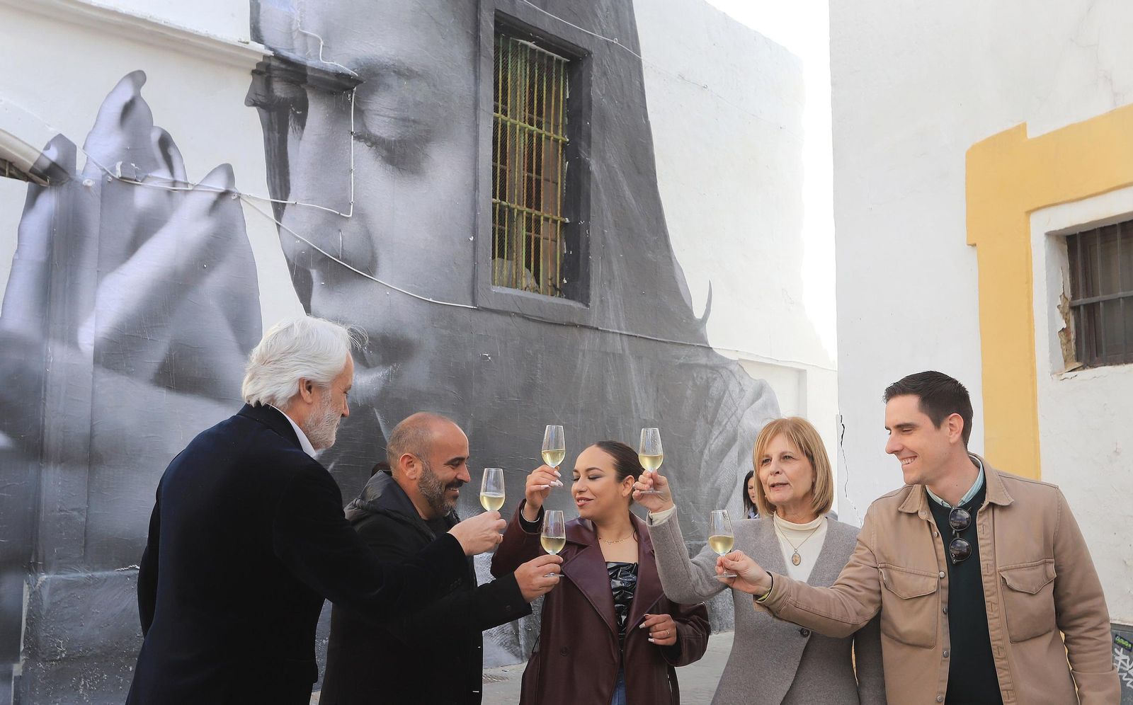 Fotomural de María Terremoto realizado por el fotoperiodista Juan Carlos Toro en Jerez