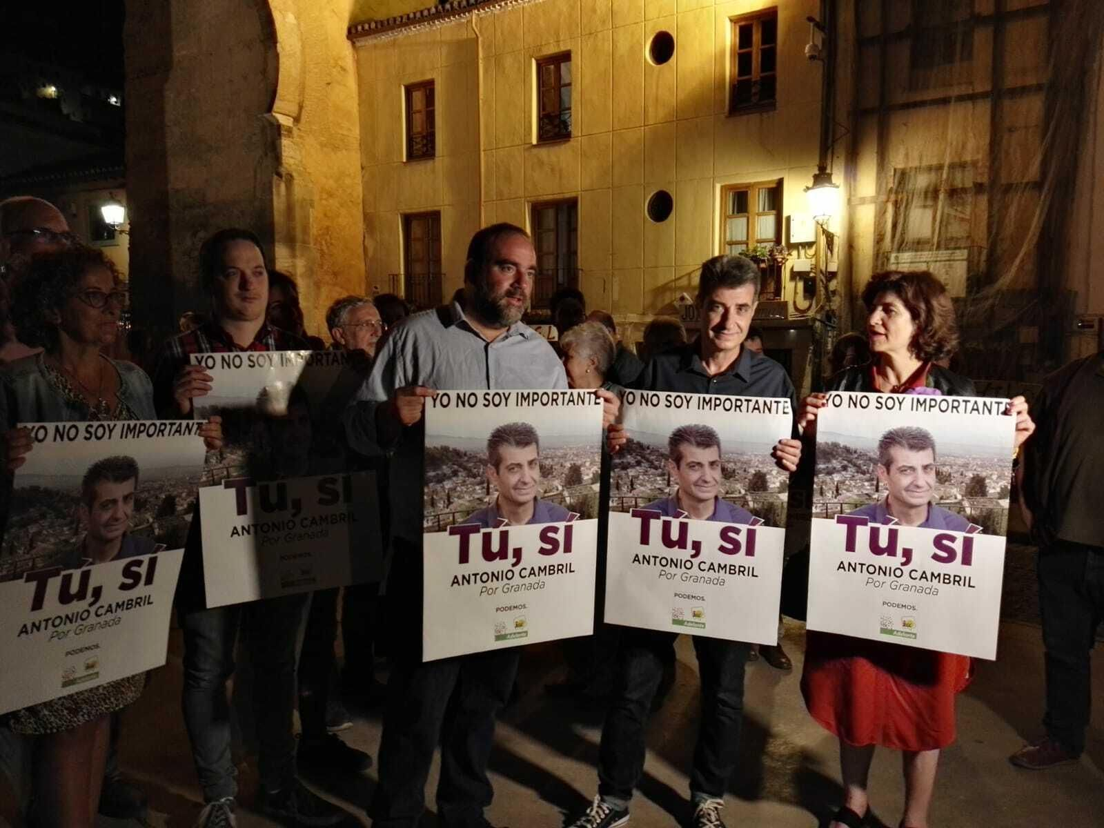 Las imágenes del inicio de la campaña de Podemos-IU