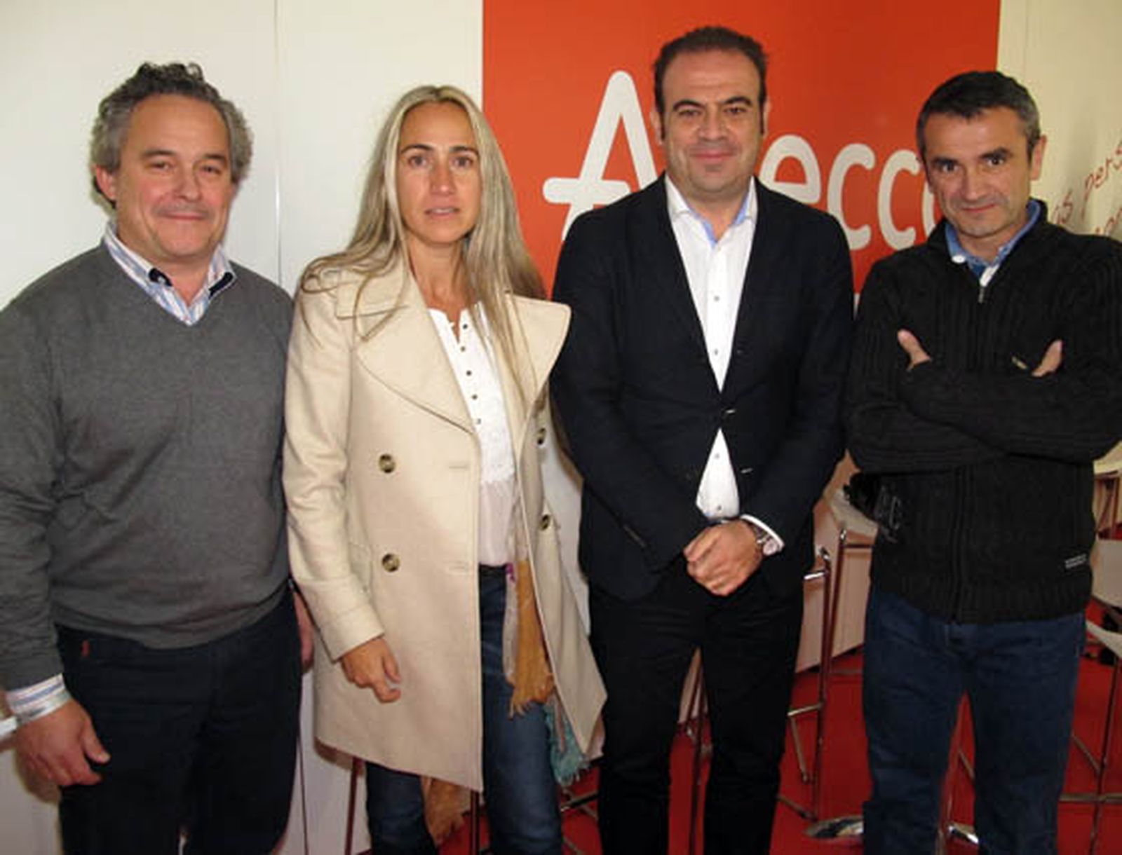 Francisco Mesonero, director general de FundaciónAdecco; Belén Puerto,Gabriel Escarrer, consejero delegado de Sol Meliá, y Enrique Sánchez, presidente de Adecco.

Foto: Victoria Ramírez