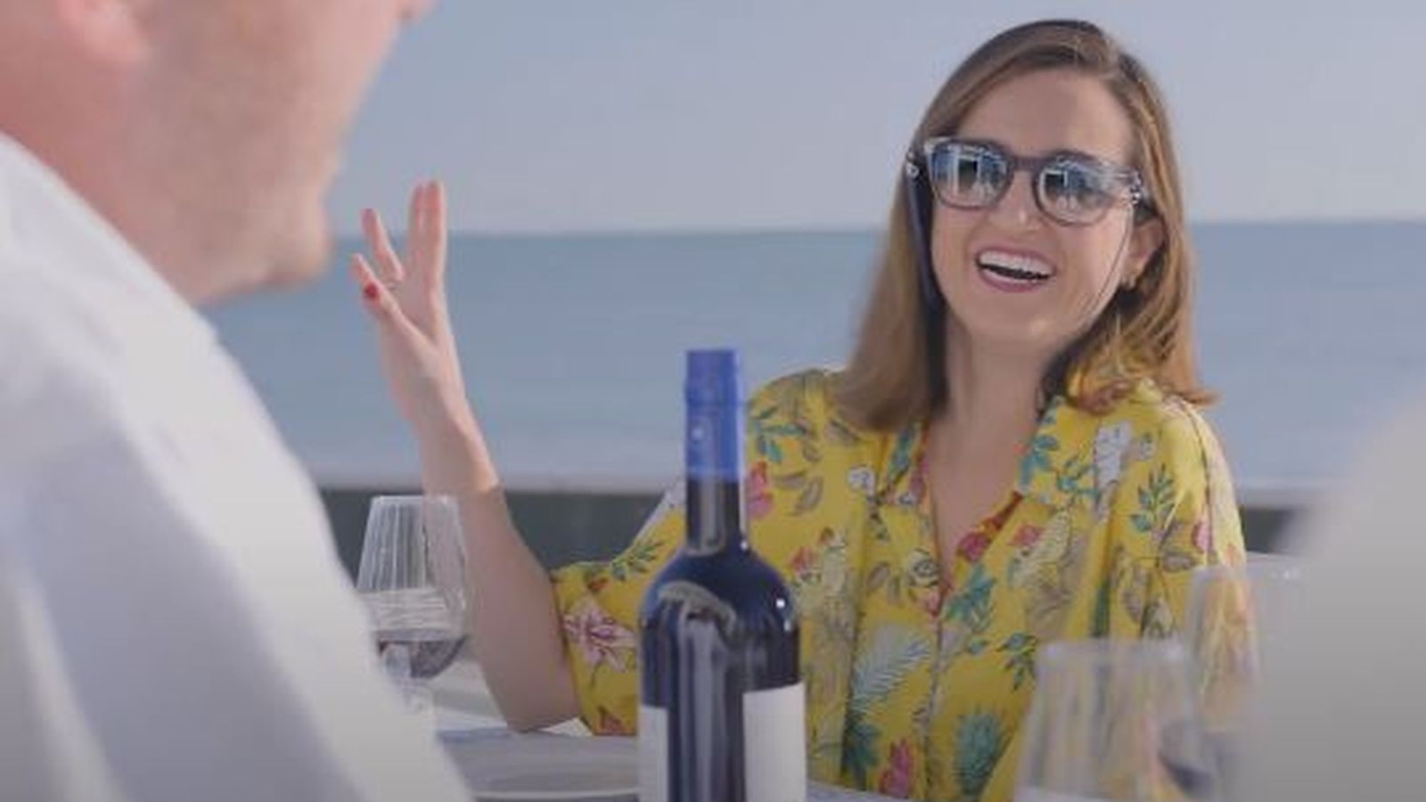 Un instante del final del video.