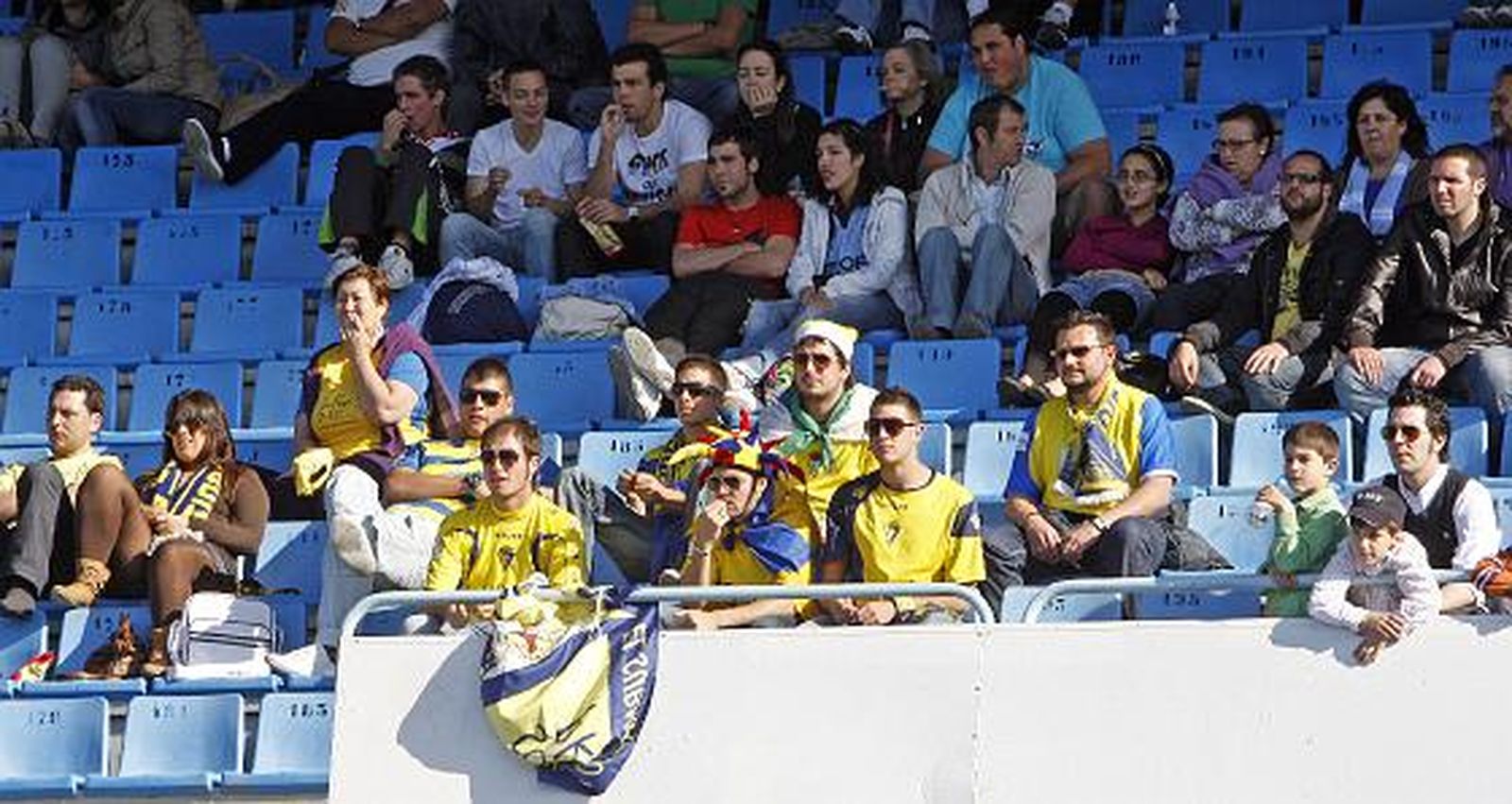 Varios aficionados cadistas desplazados a Vigo. 

Foto: LOF