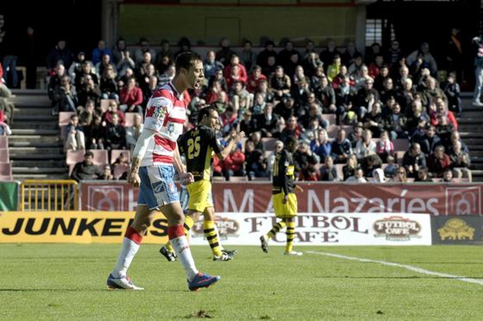 El Granada saca un punto ante el Córdoba

Foto: J.Ochando