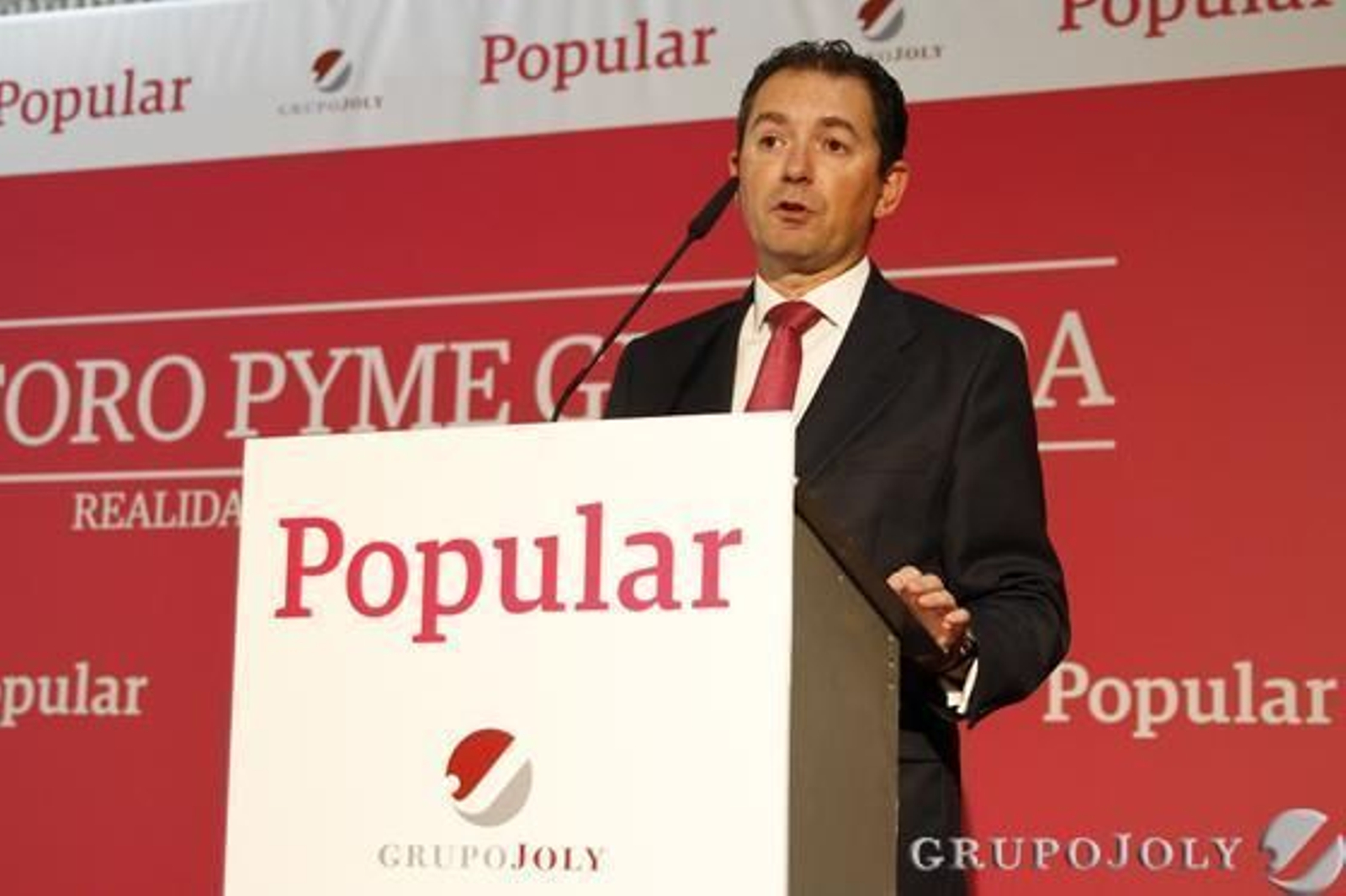 El consejero delegado de Banco Popular, Francisco Gómez, analizó la situación económica española, así como los retos a los que se enfrentan las pymes y el sector financiero.

Foto: Alex Camara