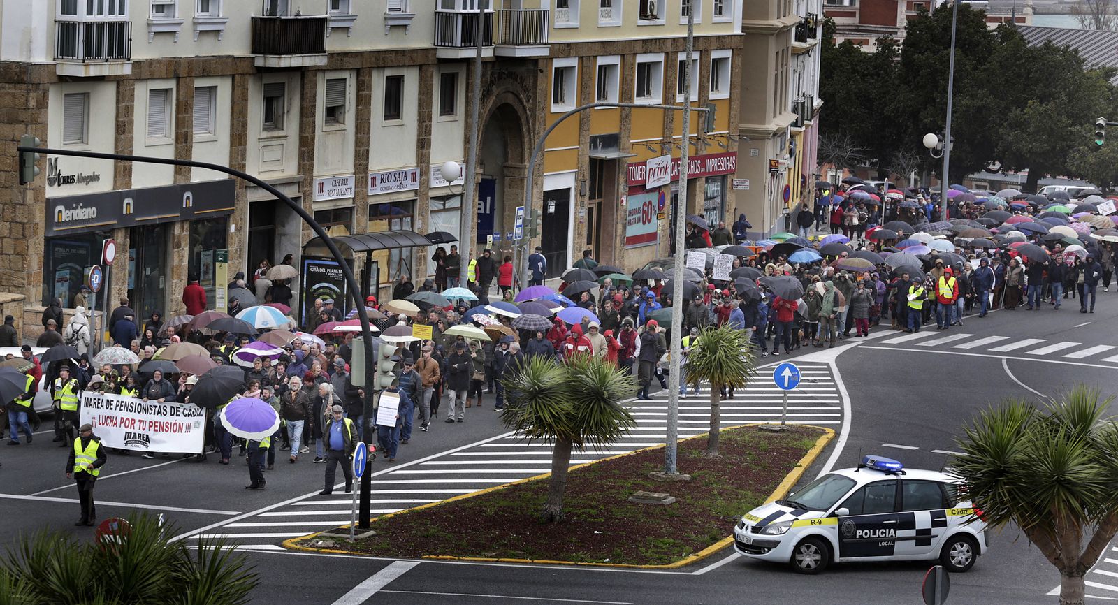 Las imágenes de la manifestación por las pensiones dignas en Cádiz