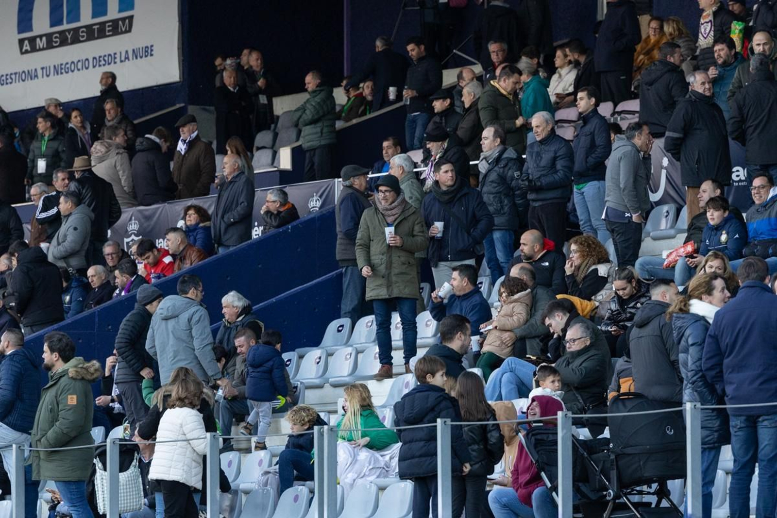 Las mejores imágenes del triunfo del Real Jaén en el derbi ante el Martos CD
