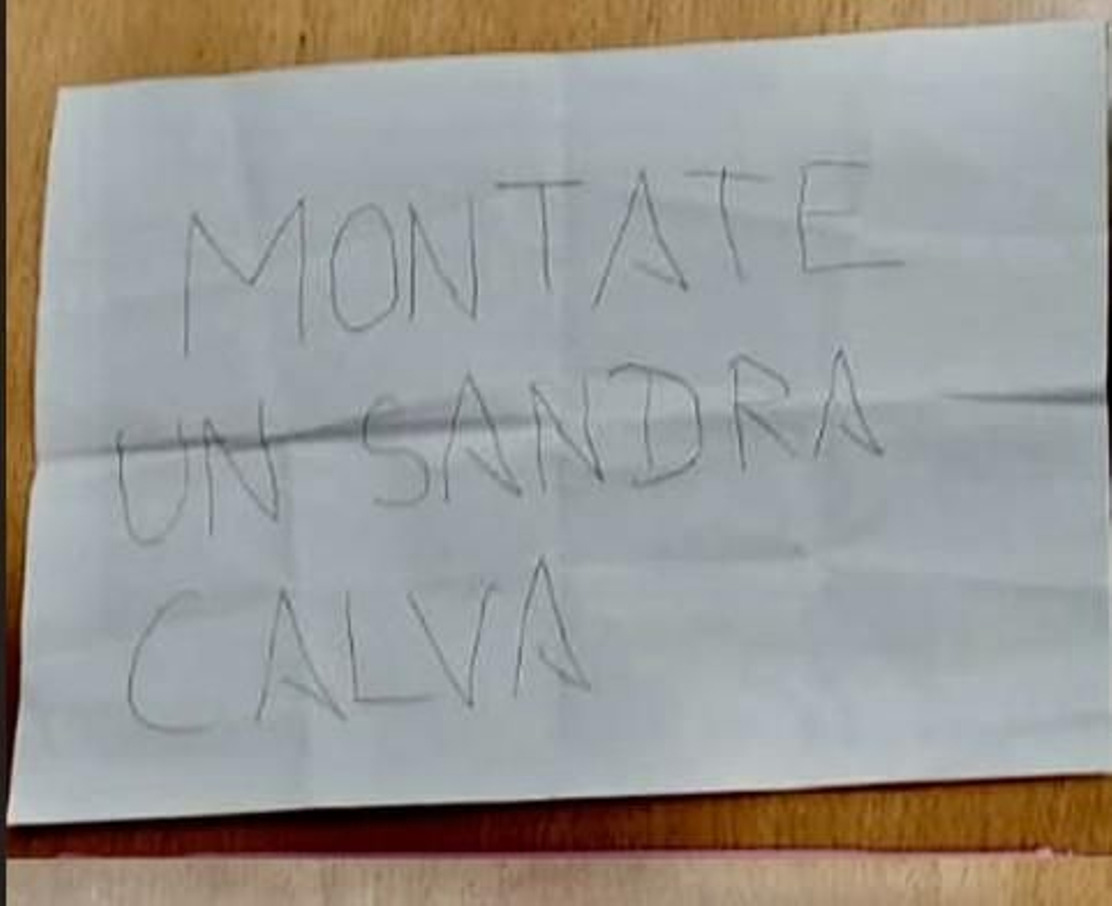 Mensaje que recibía la alumna víctima de acoso escolar en Jerez.