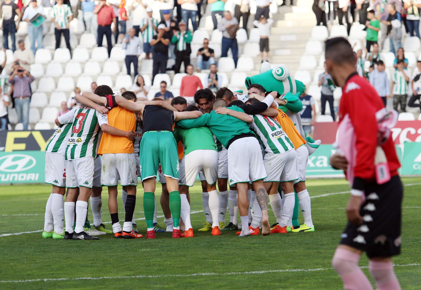 Las imágenes del Córdoba-Reus
