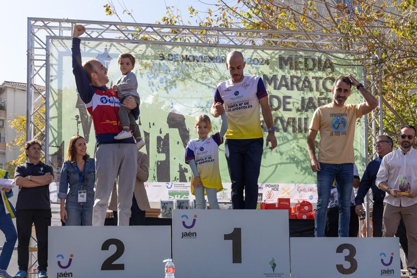 Éxito participativo en la XXVIII Media Maratón 'Ciudad de Jaén', en imágenes