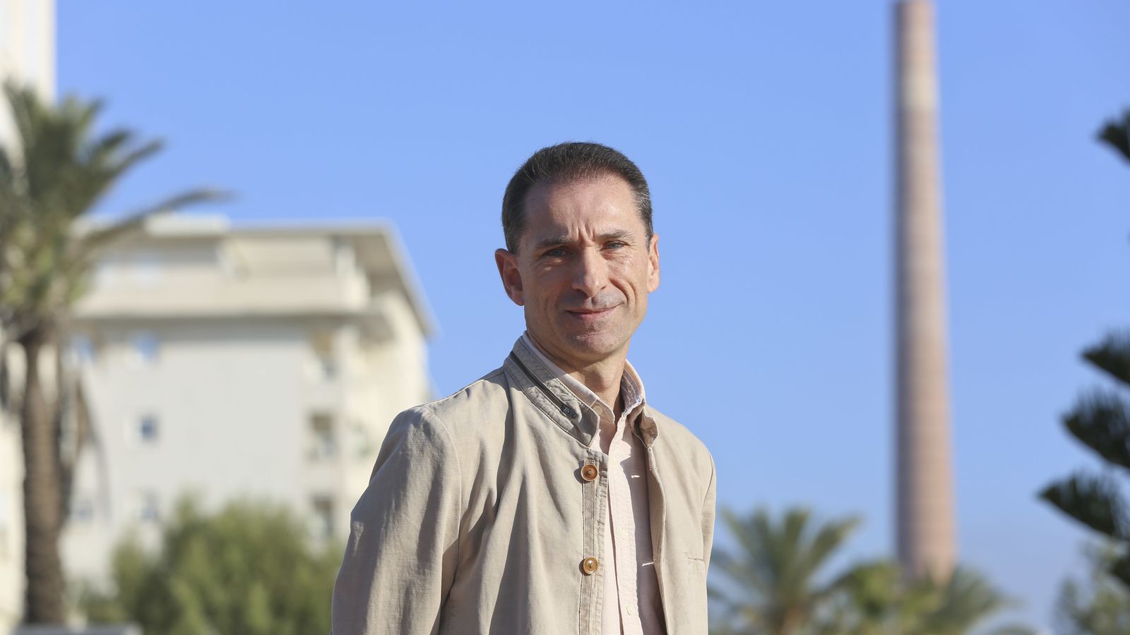 El profesor, en la playa de la Misericordia