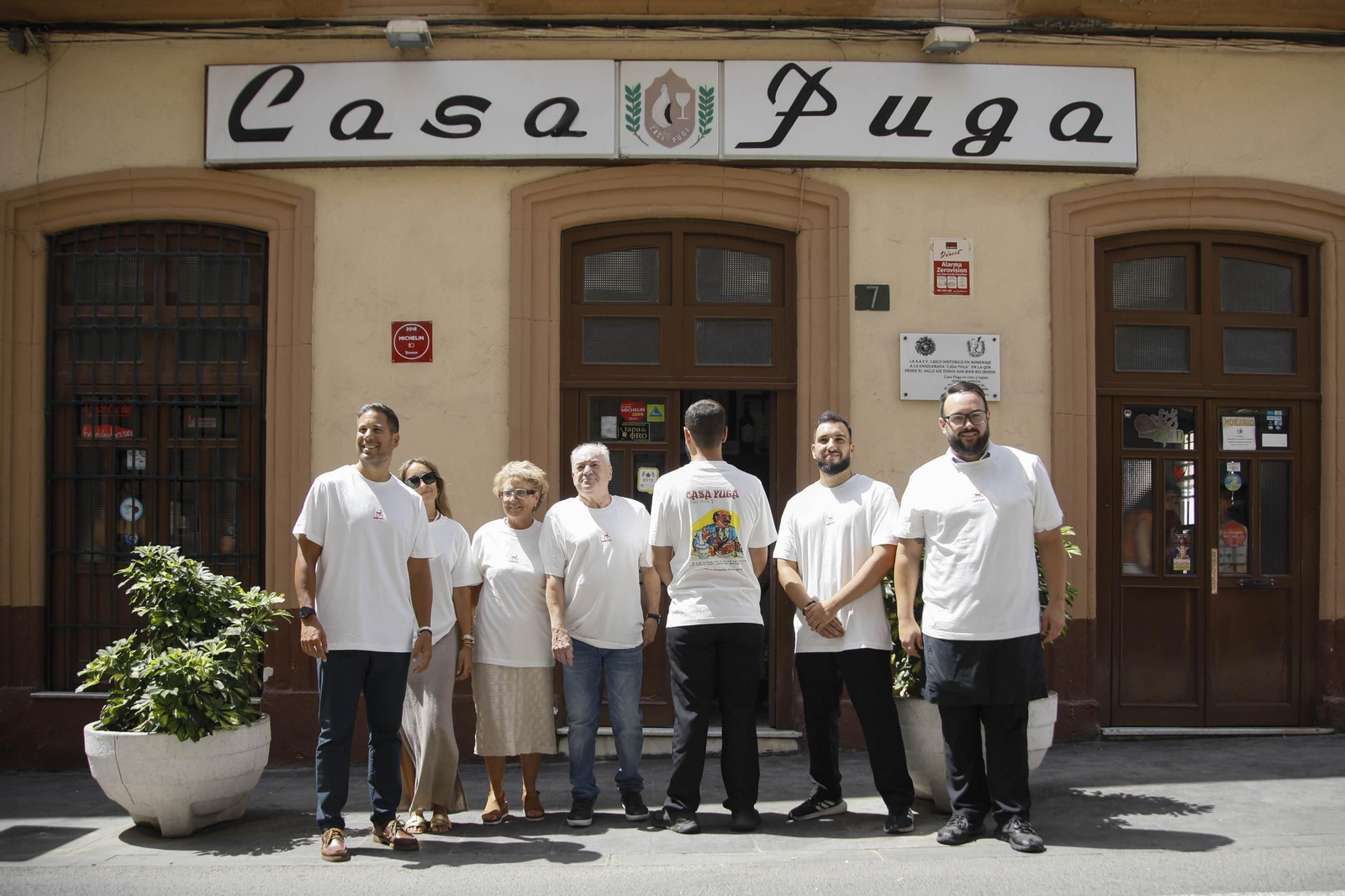 Iniciativa solidaria de Maimono, Casa Puga y Argar