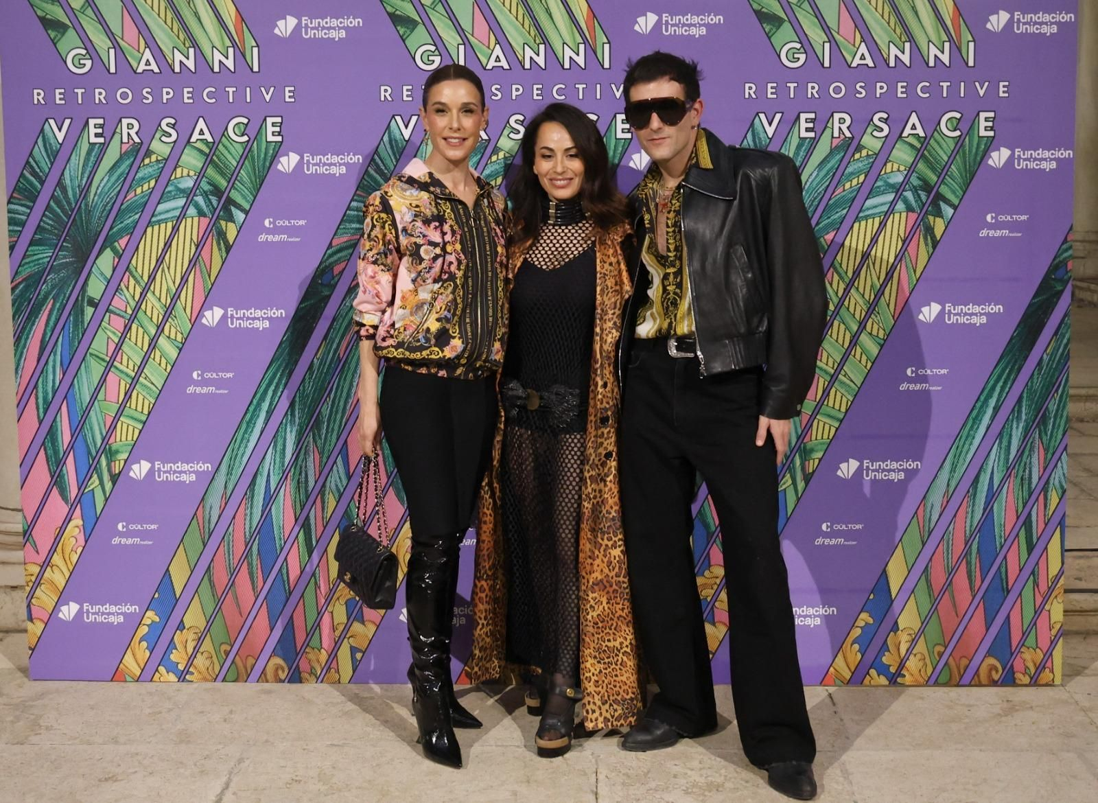 El photocall de la inauguración de la exposición de Versace en Málaga, en imágenes