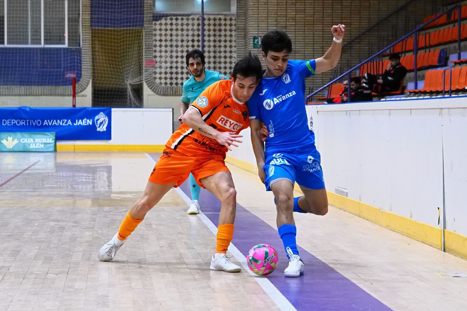 El conjunto jiennense no pudo con los gallegos.