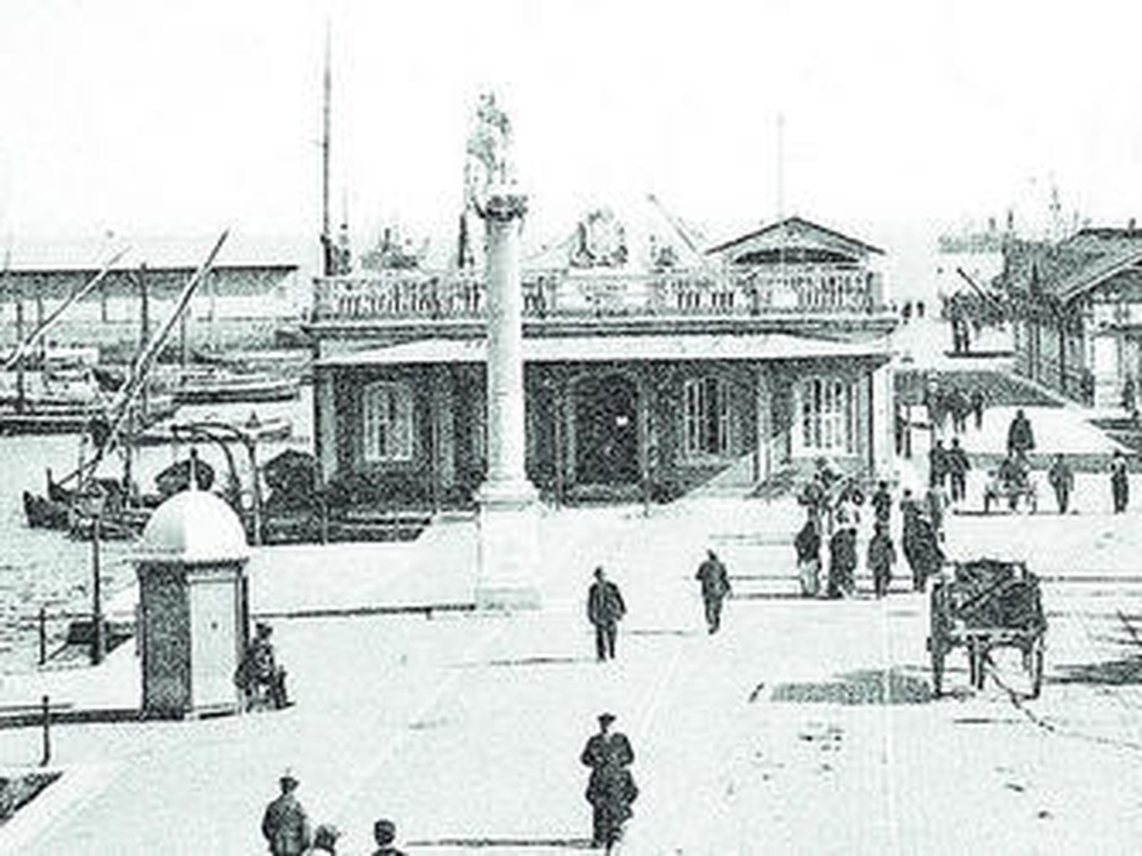 1909Barrenos de dinamita proceden a la voladura de la laja de Capitanía