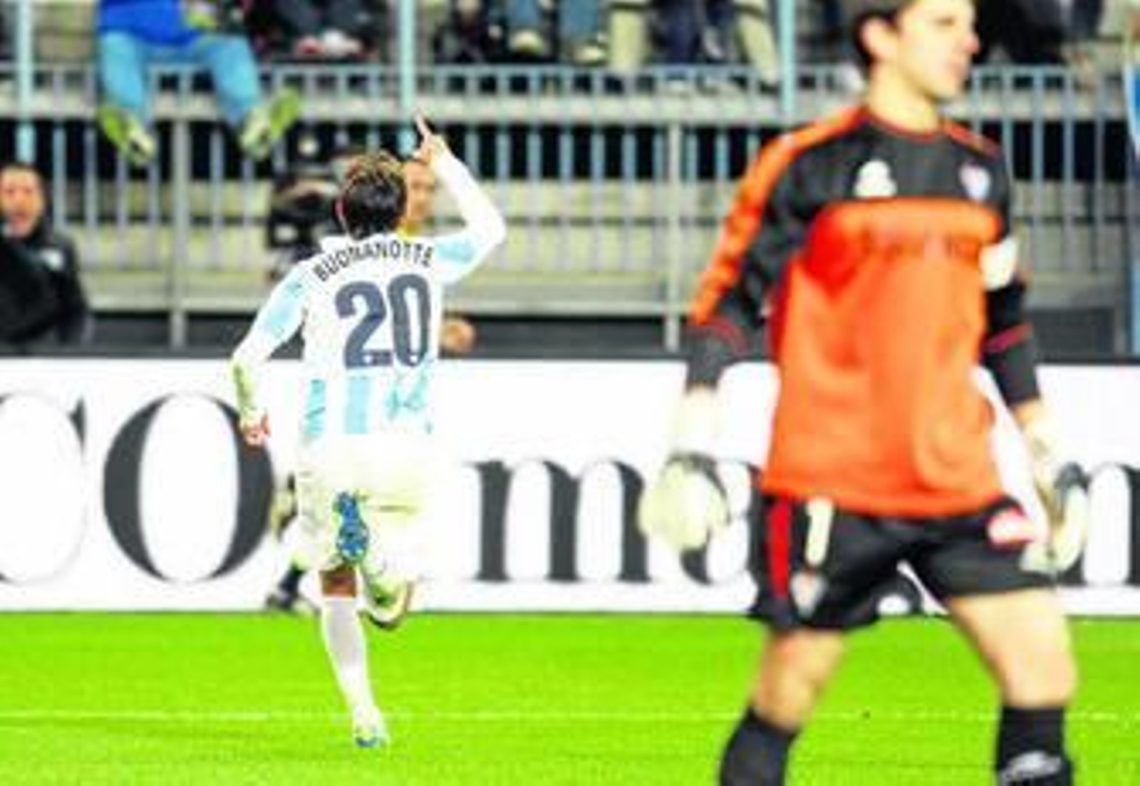 Buonanotte celebra el tanto del empate momentáneo logrado ante el Eibar.