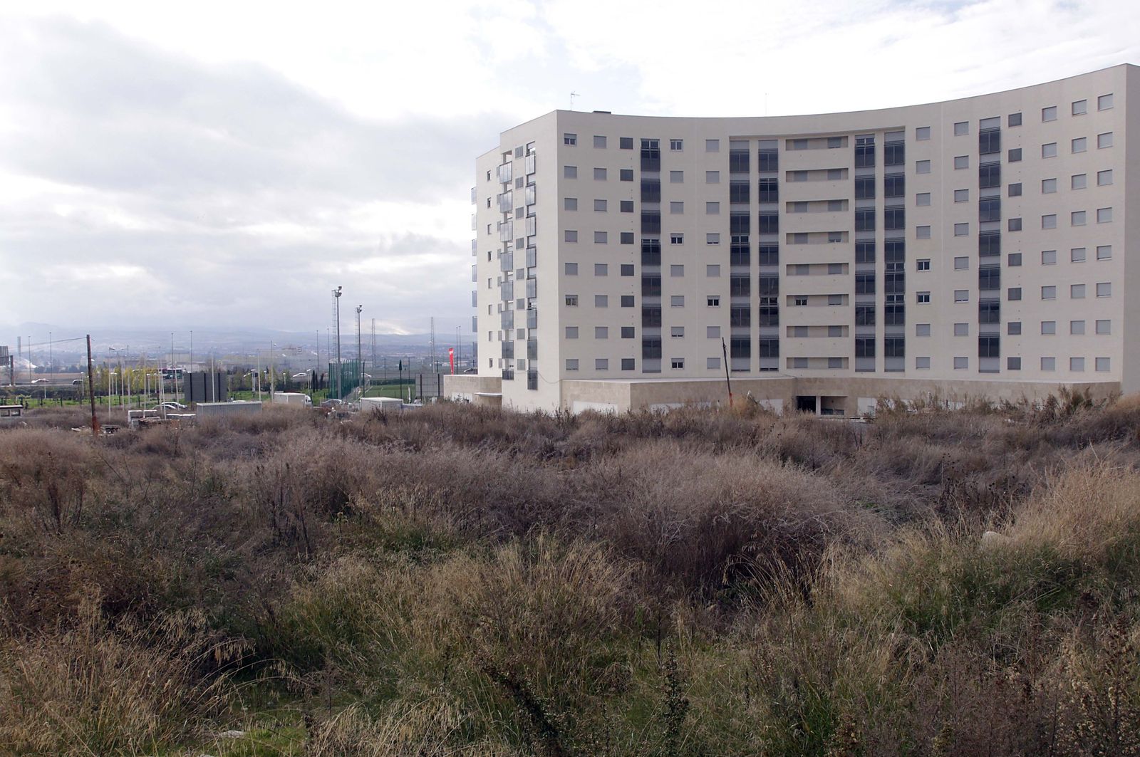 El plan del Ayuntamiento de Granada para vender 1.200 aparcamientos y trasteros no recibe ofertas y queda desierto