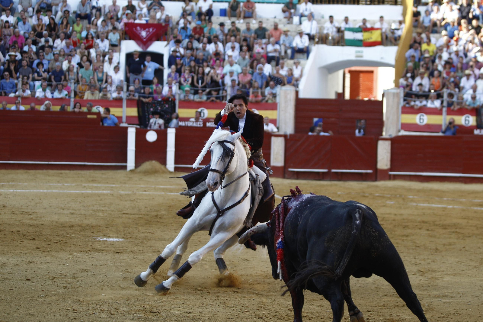 Las mejores imágenes de la corrida de toros de Diego Ventura, Talavante y Pablo Aguado, en Almería