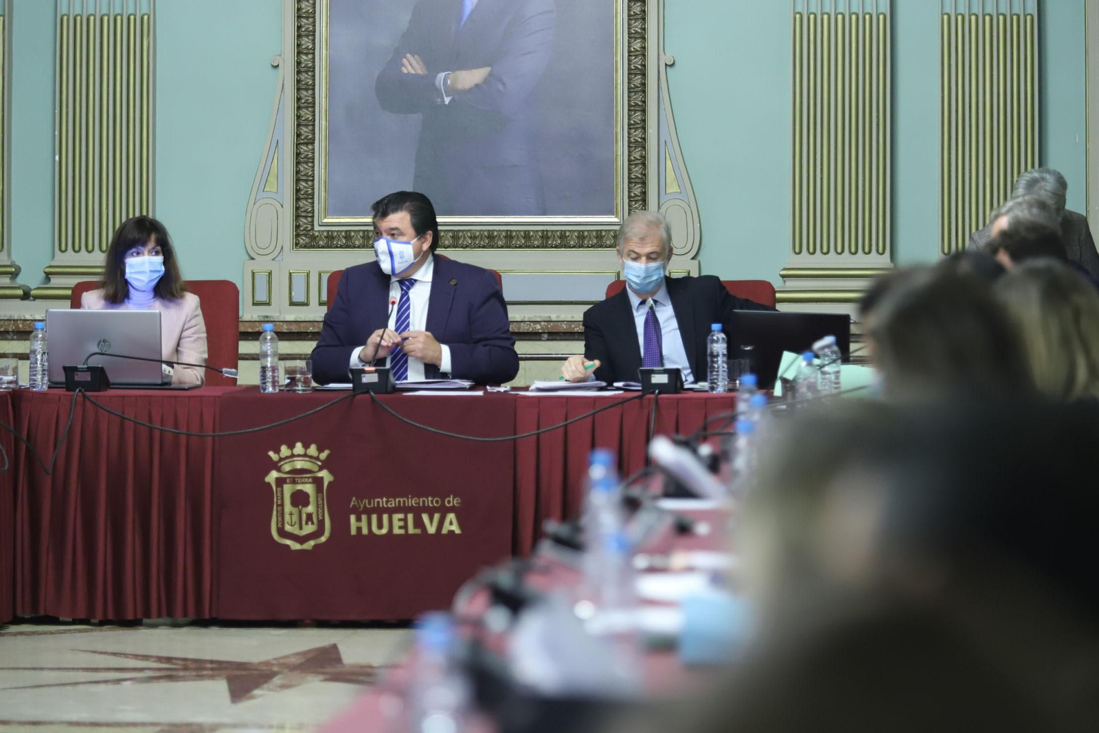 Imágenes del pleno celebrado en el Ayuntamiento de Huelva