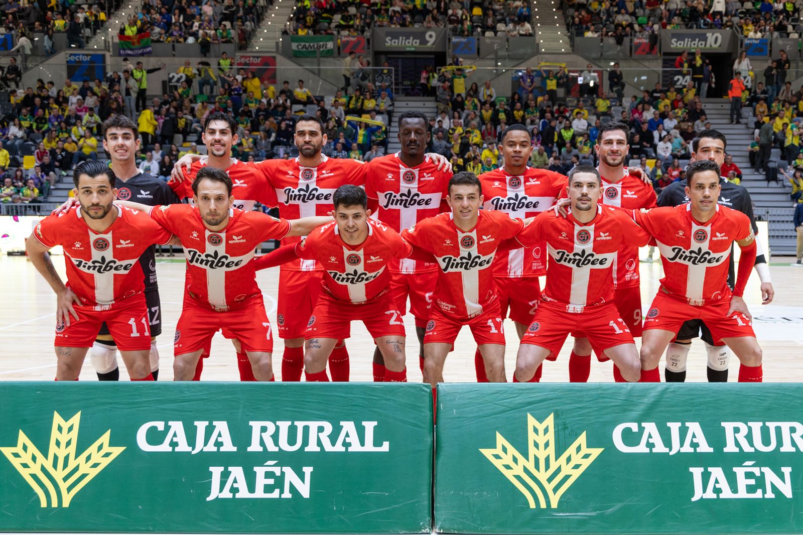 En imágenes: la afición y mejores jugadas del Jaén FS - Jimbee Cartagena