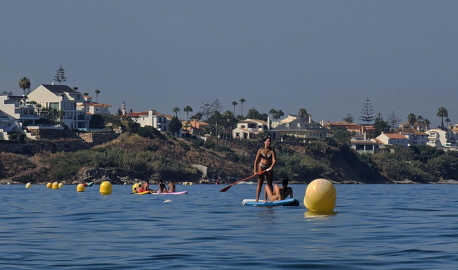 Ruta de paddle surf por la playa de Getares en Algeciras