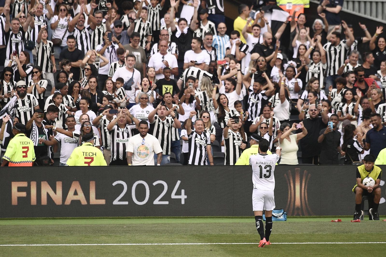 Las fotos de una final de la Libertadores histórica; Botafogo, campeón con 10, ante Atlético Mineiro