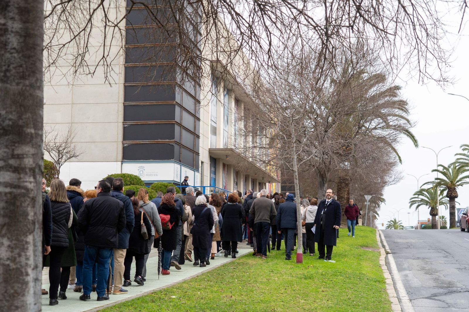 Fotografías del ambiente previo a la Misa funeral por las víctimas del accidente ferroviario