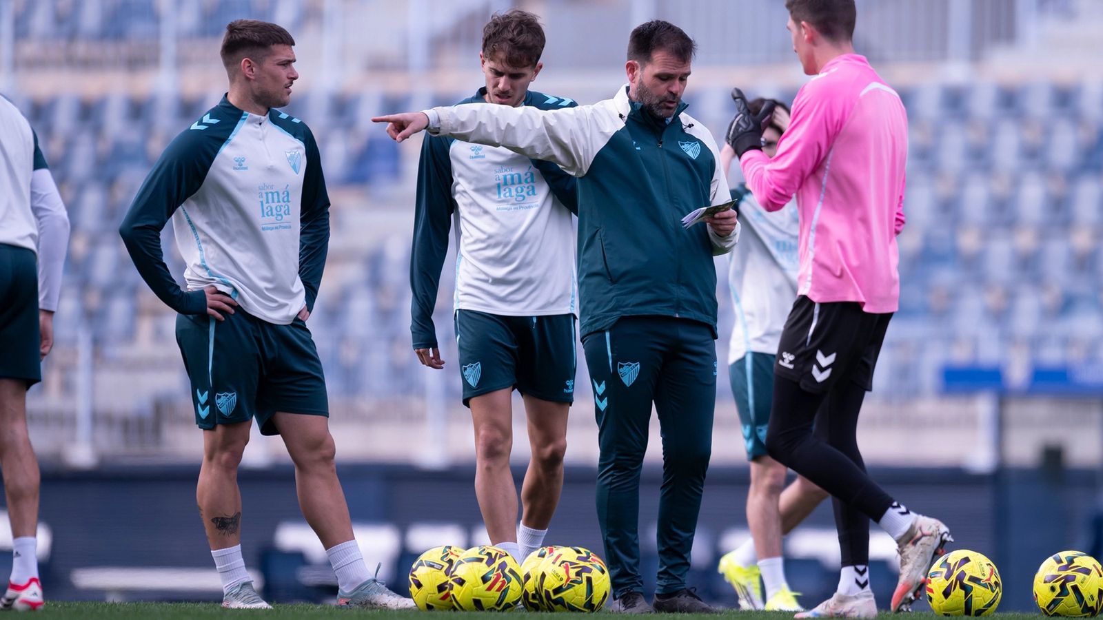 El Málaga CF trabaja en La Rosaleda antes de viajar a San Sebastián