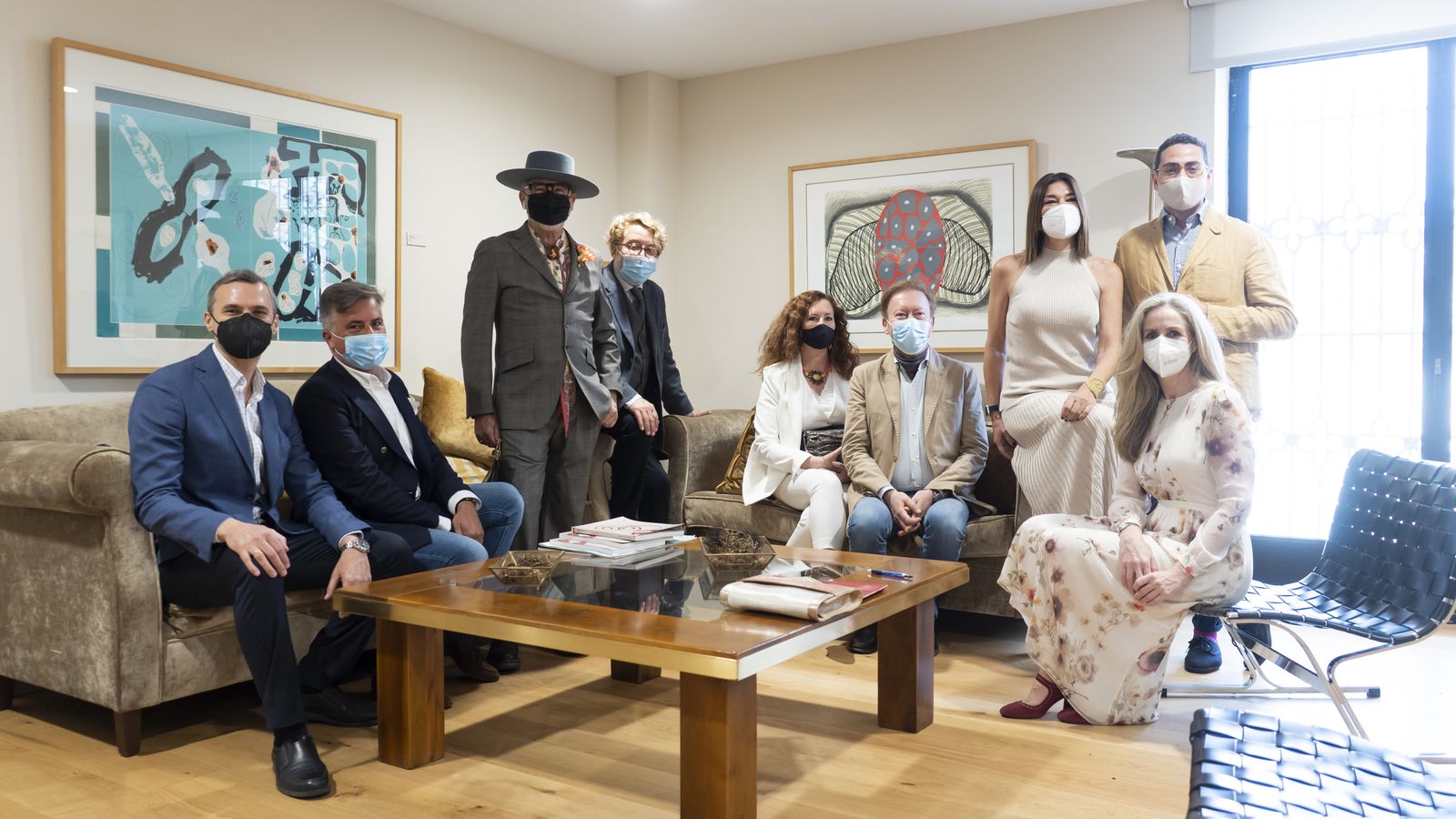 Los participantes en la mesa redonda y en la 'masterclass' de la iniciativa 'La mantilla, Sevilla del dolor a la alegría'.