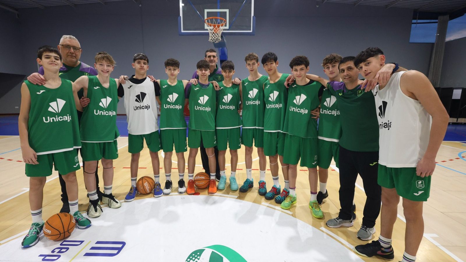 Plantilla y cuerpo técnico.