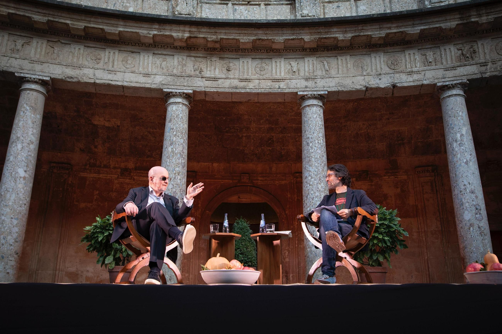 Salman Rushdie inaugura cultur_ALH en el Palacio de Carlos V de Granada: las imágenes