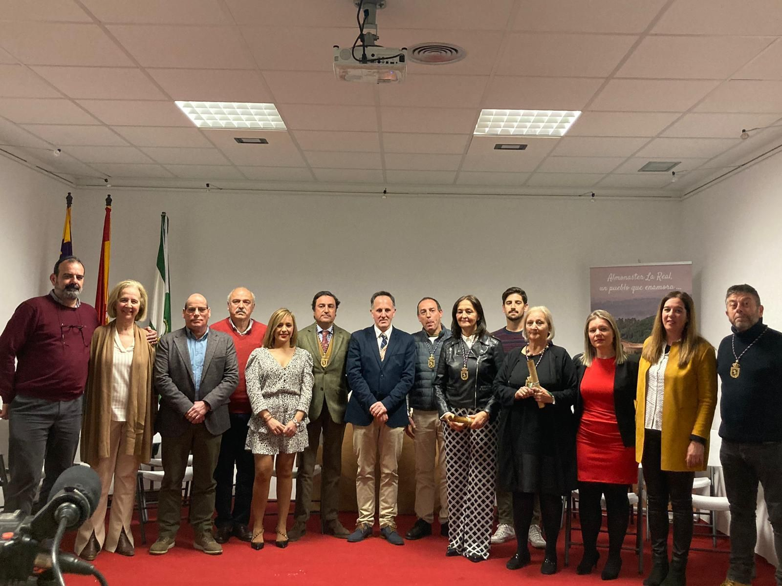 El Ayuntamiento de Almonaster la Real celebra el Día de Andalucía entregando las Medallas de la localidad