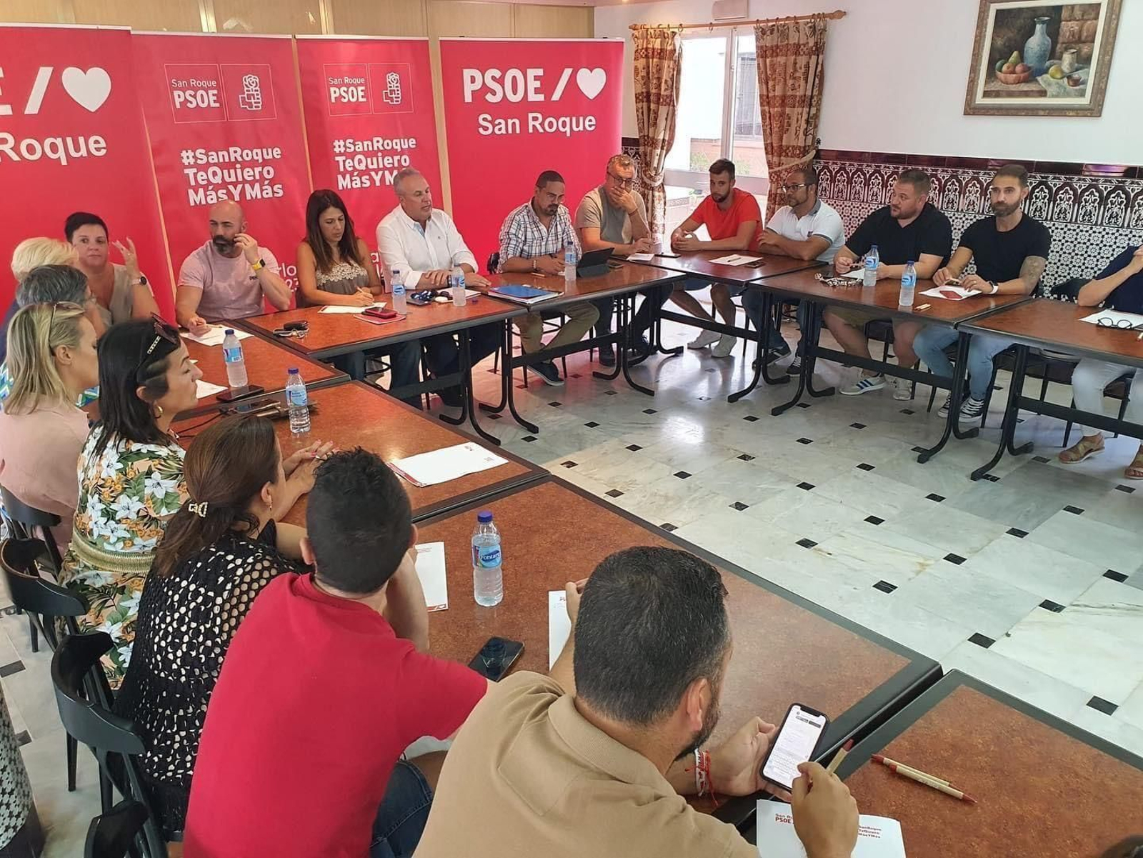 Un momento de la asamblea del PSOE de San Roque donde se ha formalizado la candidatura.