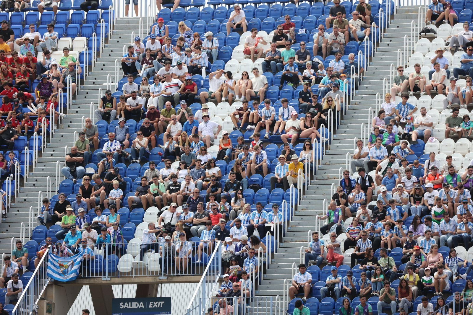 Búscate en el Málaga CF - Mérida en las gradas de La Rosaleda