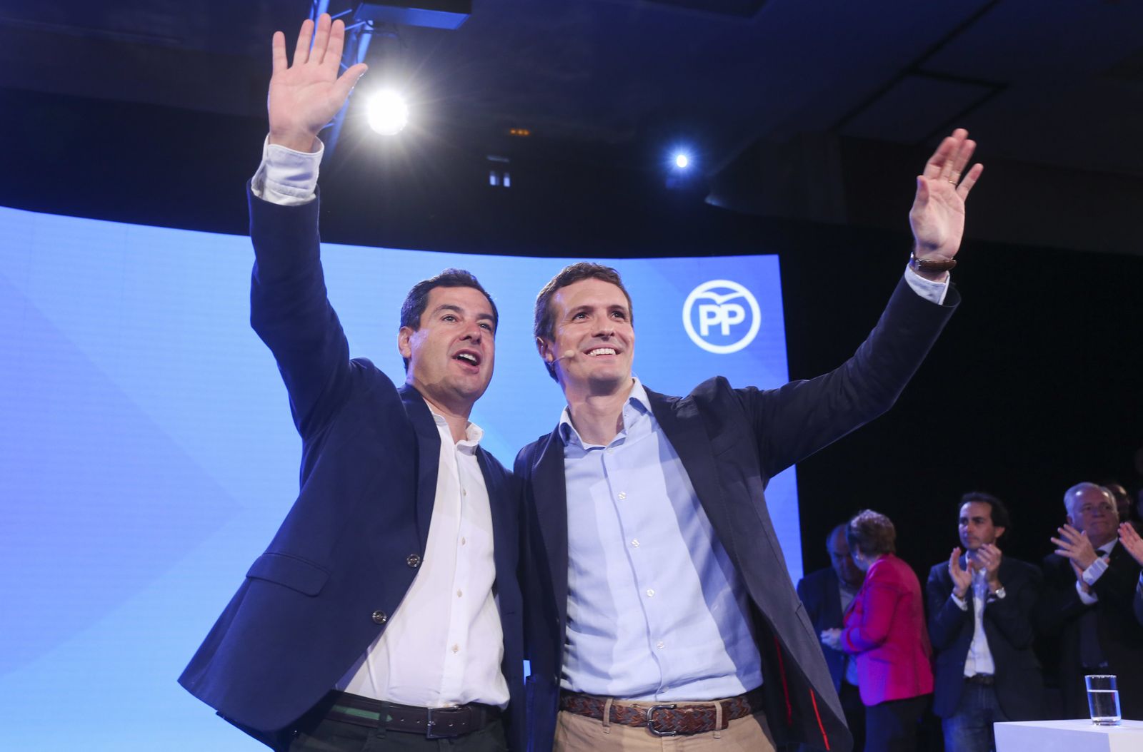 Moreno Bonilla y Casado durante la Intermunicipal Popular en el NH.