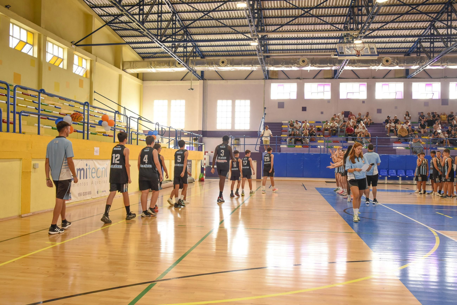 Búscate en la presentación de los equipos de la Unión Linense Baloncesto