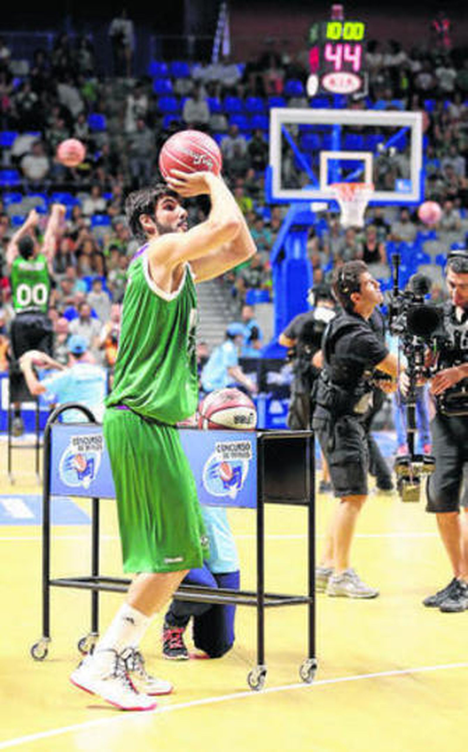 Panorámica del Carpena ayer durante la disputa de la final.