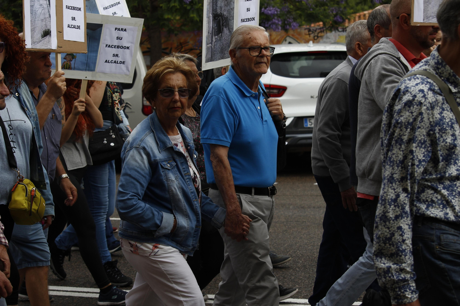 Fotos de la Manifestación de los vecinos de La Bajadilla.