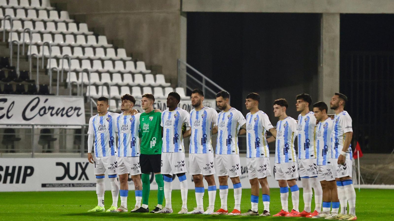 Las fotos del CD Estepona - Málaga CF de Copa del Rey