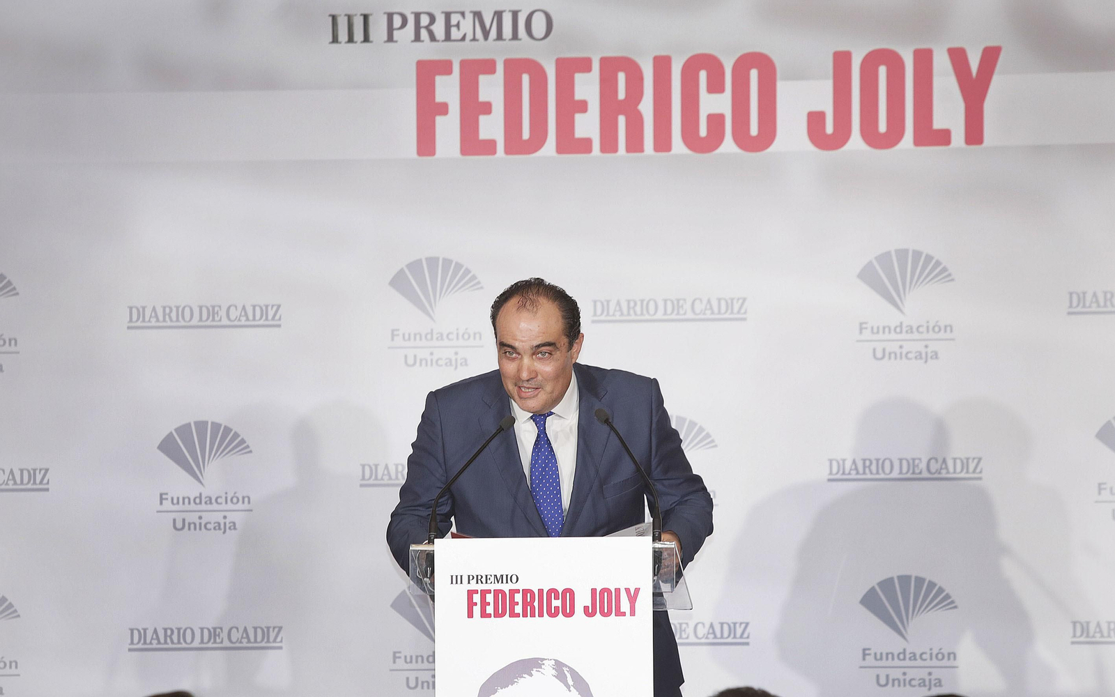 Entrega del premio Federico Joly a Augusto Delkáder